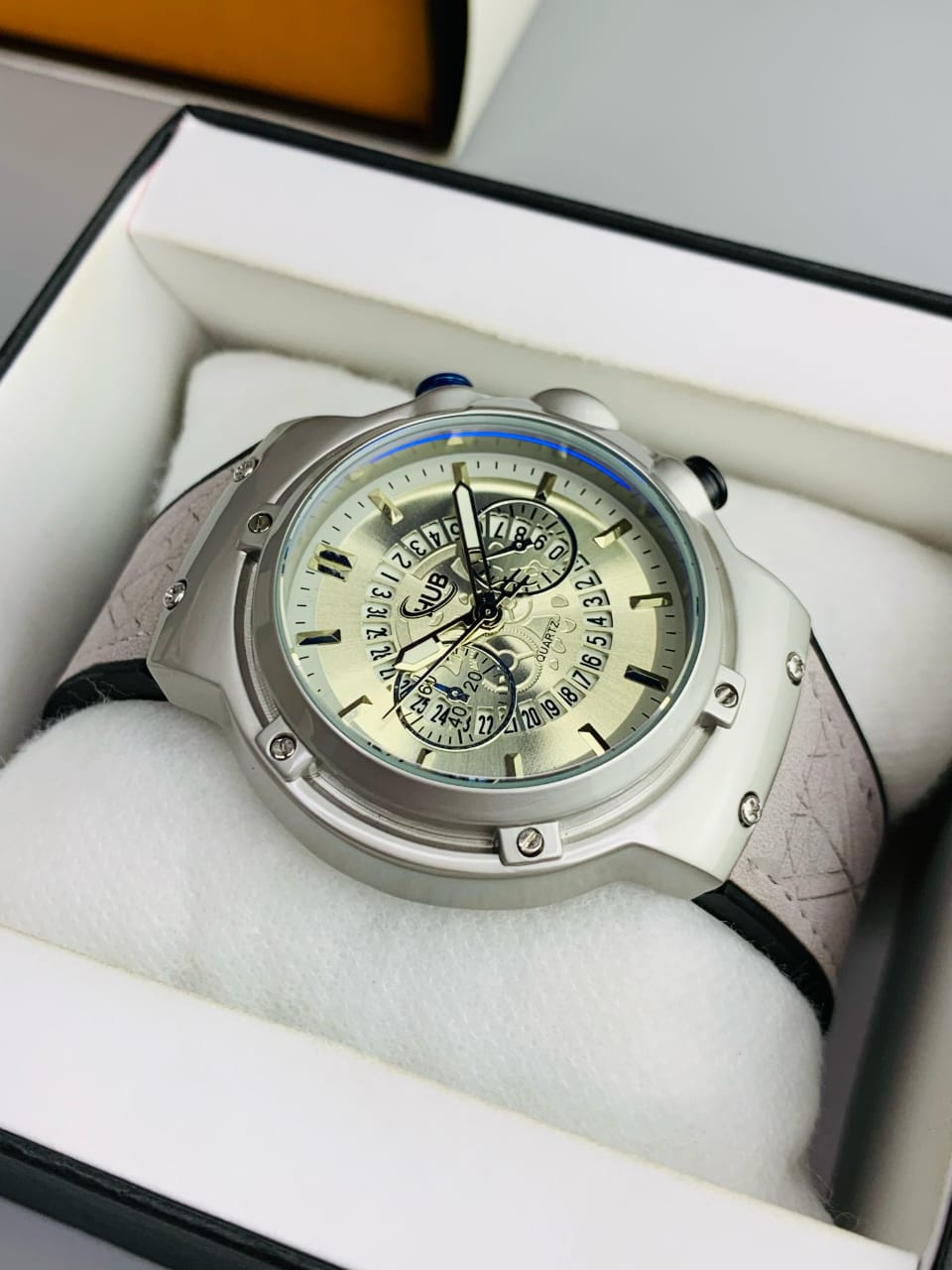 HUB- NEW ARRIVAL