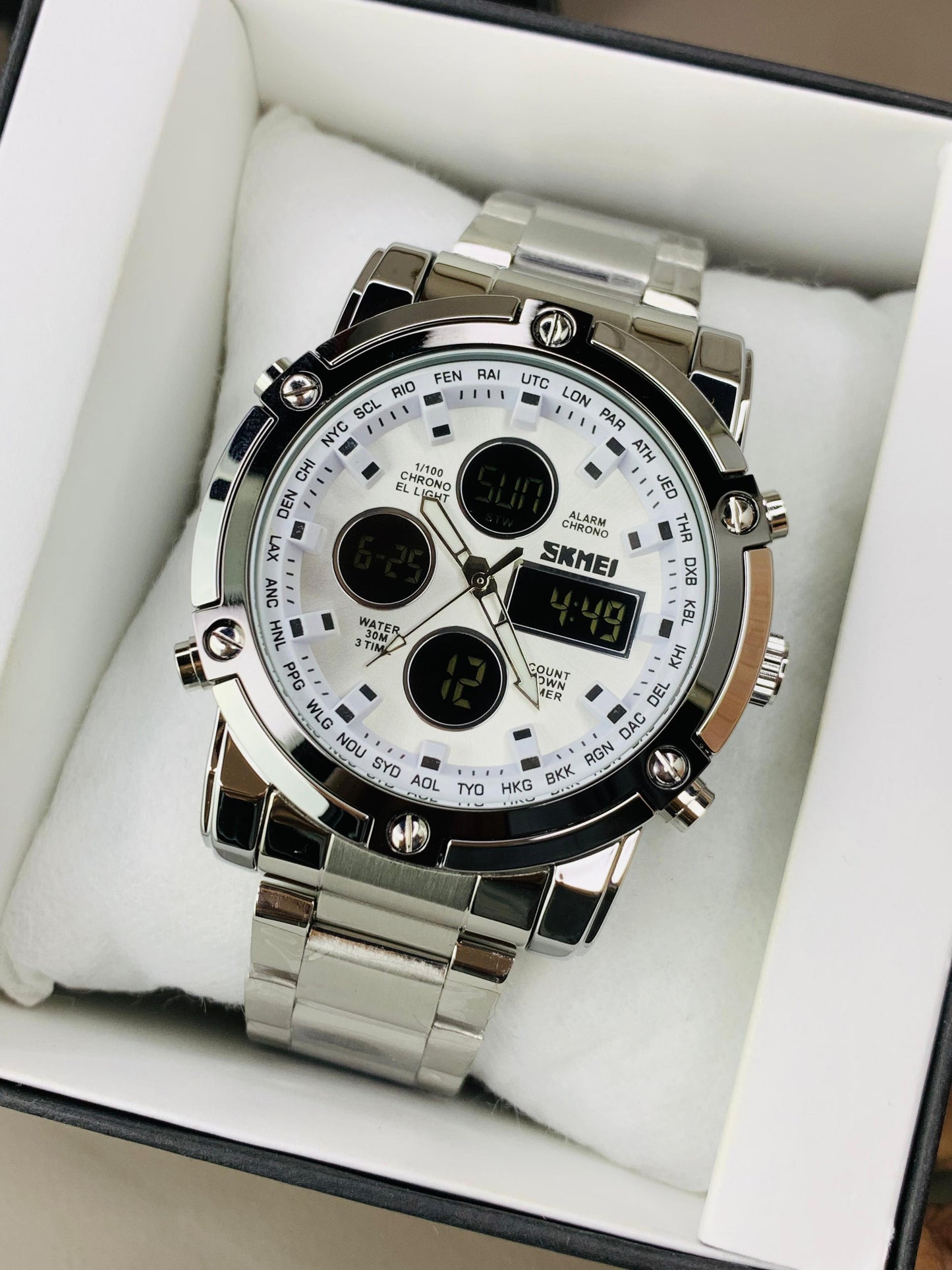 SKMEI 1389 Luxury Dual Display Wristwatch