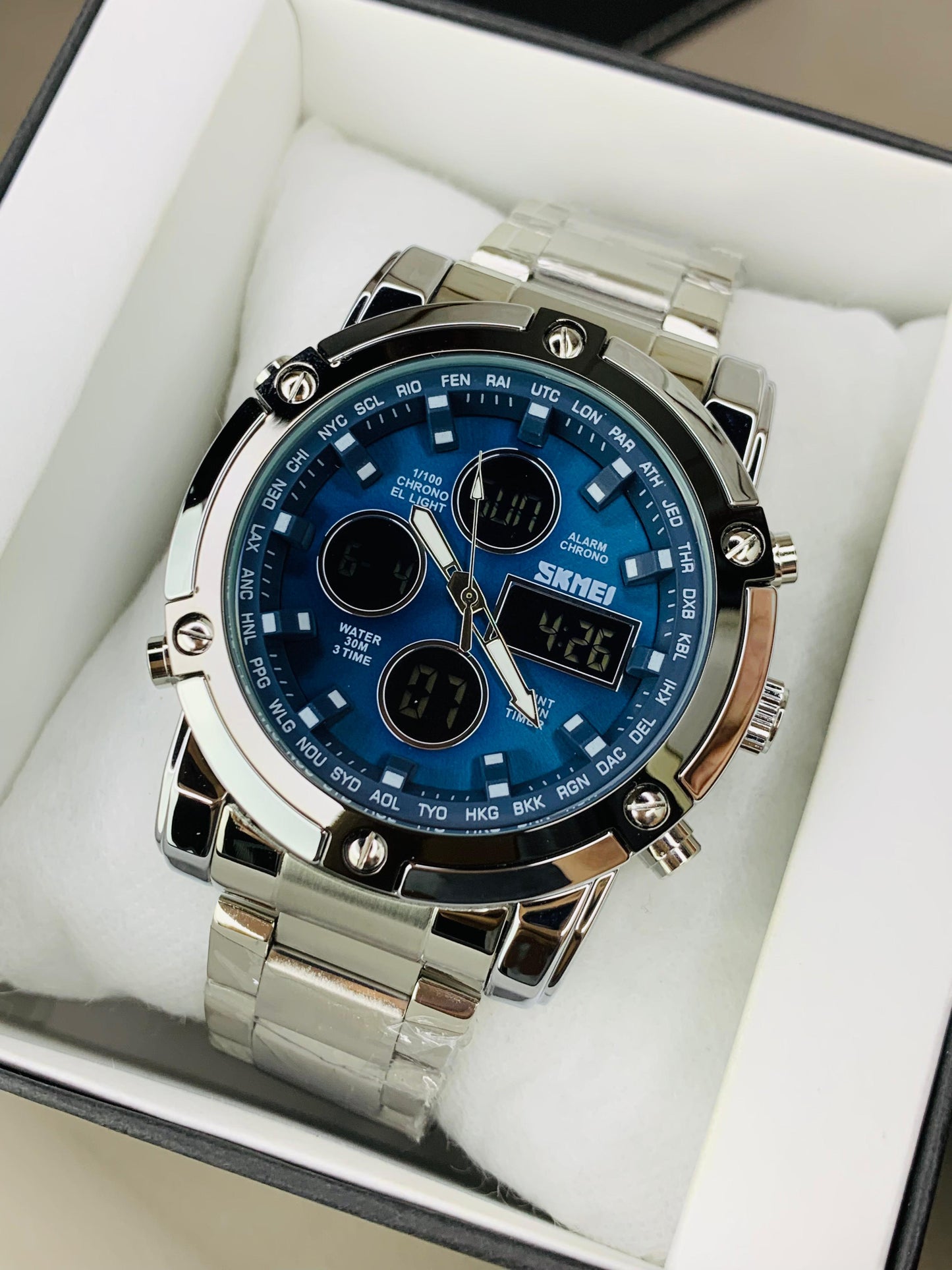 SKMEI 1389 Luxury Dual Display Wristwatch