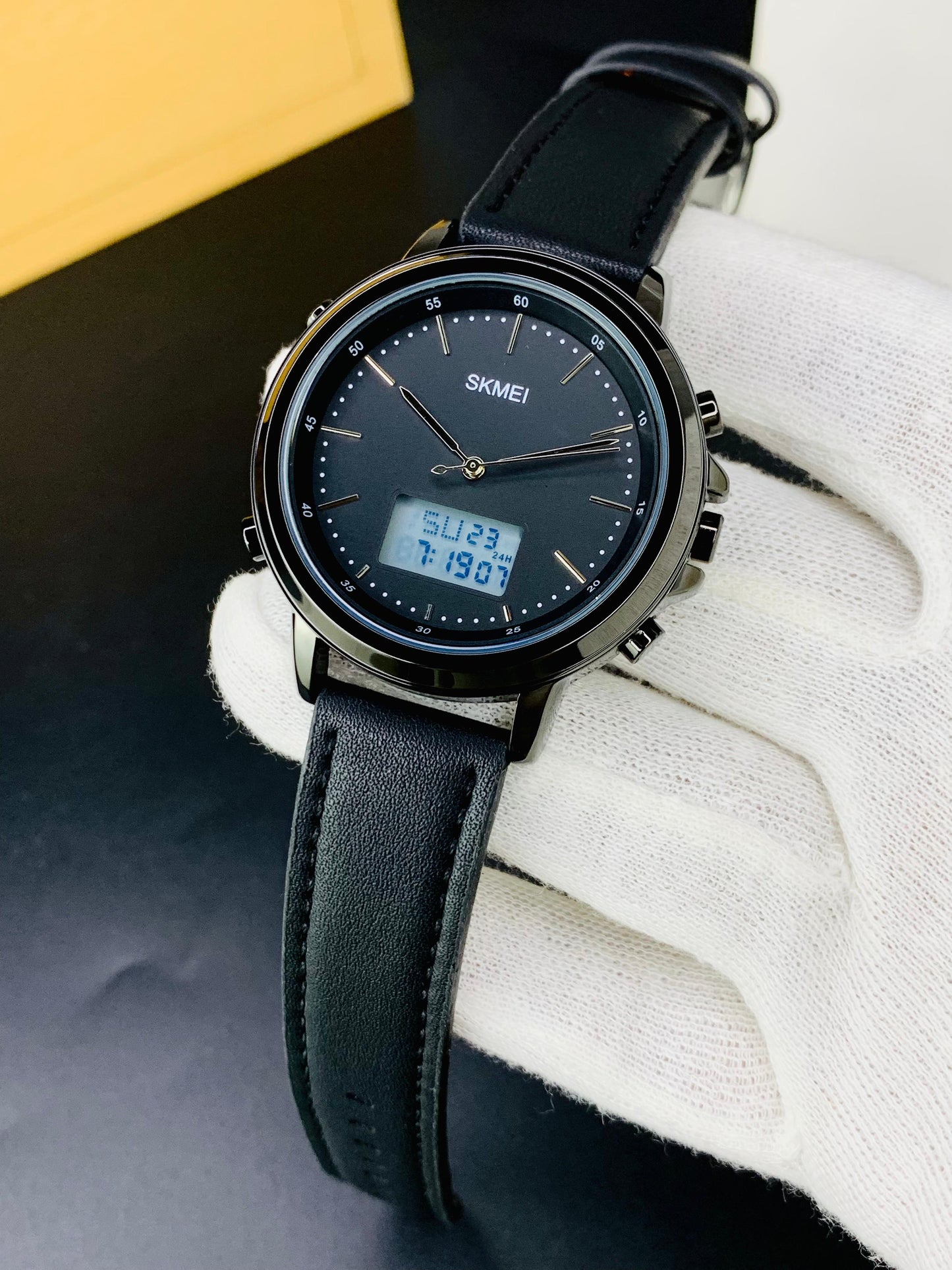 1652-DIGITAL DUAL TIME WATCH