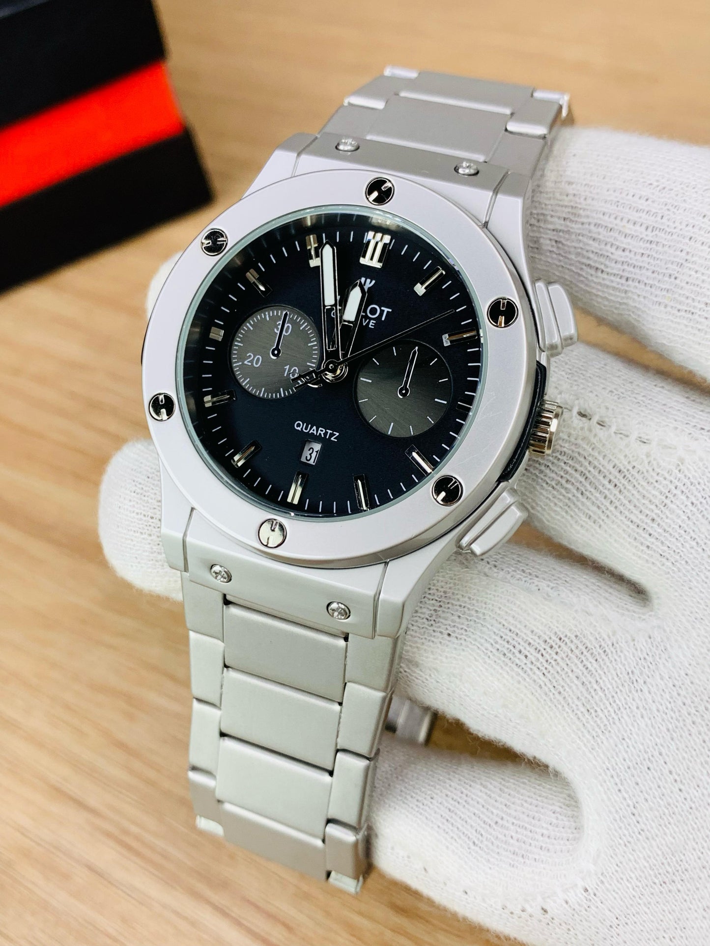 HB - NEW ARRIVAL